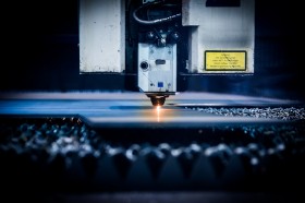 Gravure laser ou mécanique : quelle solution pour graver les métaux ? 