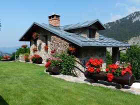 Garder sa maison au goût du jour : comment s’y prendre ?