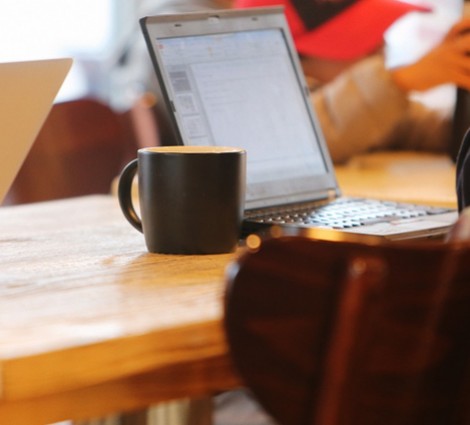 Comment les artisans et architectes utilisent-ils internet ?